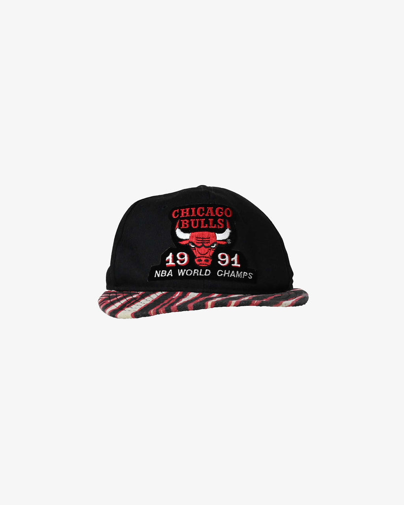 AJD Vintage Chicago Bulls NBA Cap 1990s Black/Red